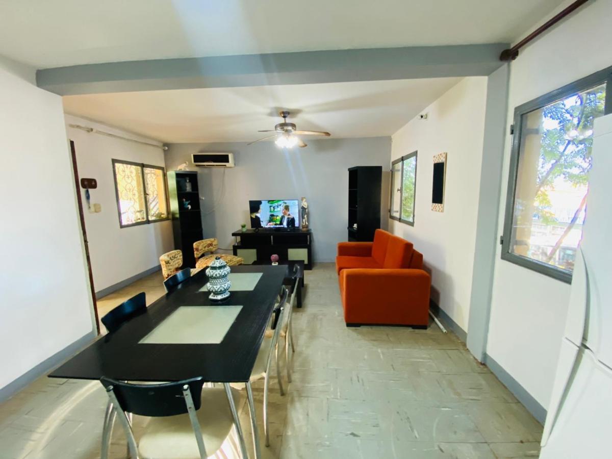 House G&S, Depto Con 3 Dormitorios Para 7 Personas Pleno Centro De La Ciudad Πουέρτο Ιγκουασού Εξωτερικό φωτογραφία